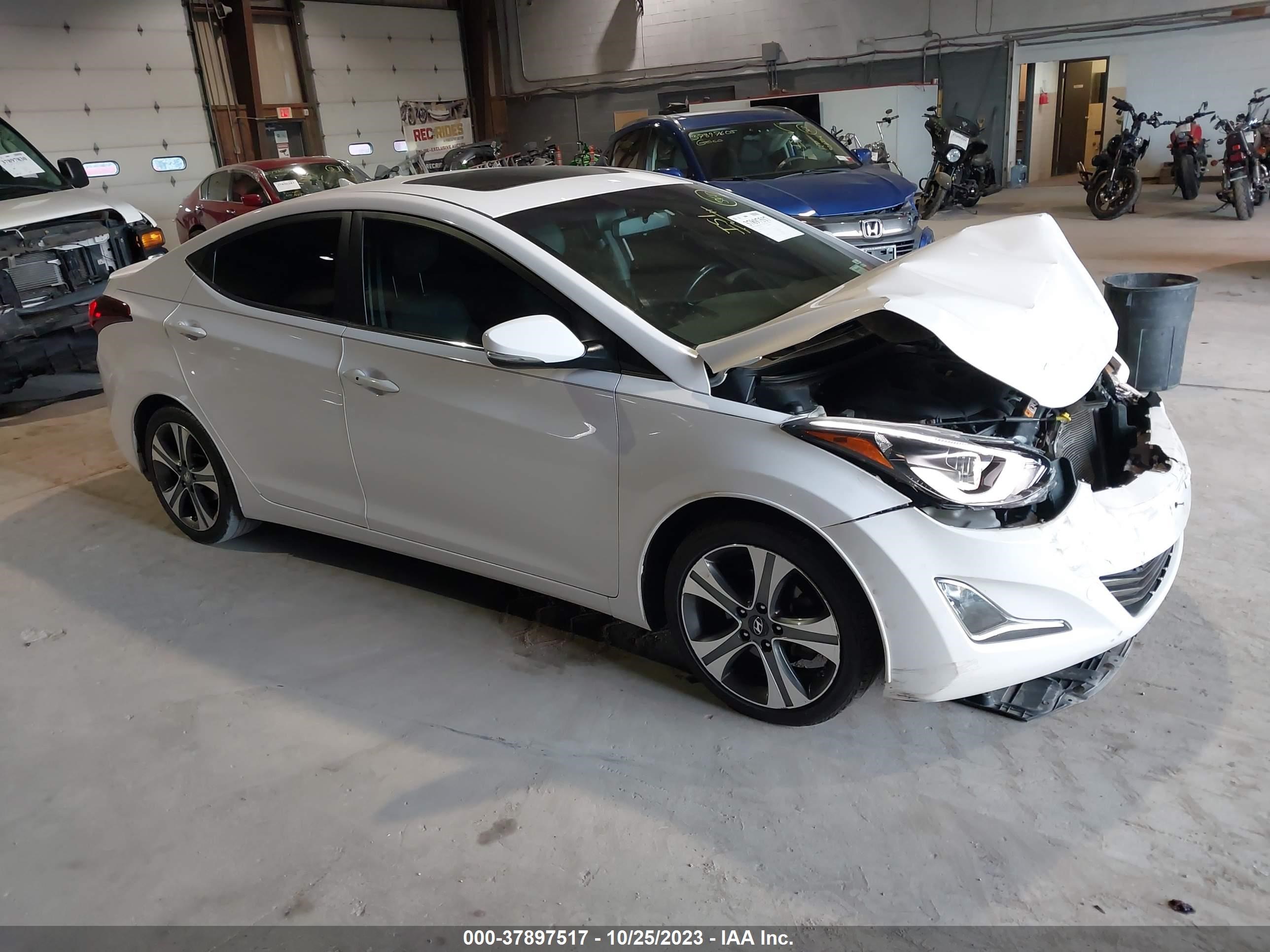 HYUNDAI ELANTRA 2015 kmhdh4ah7fu229911