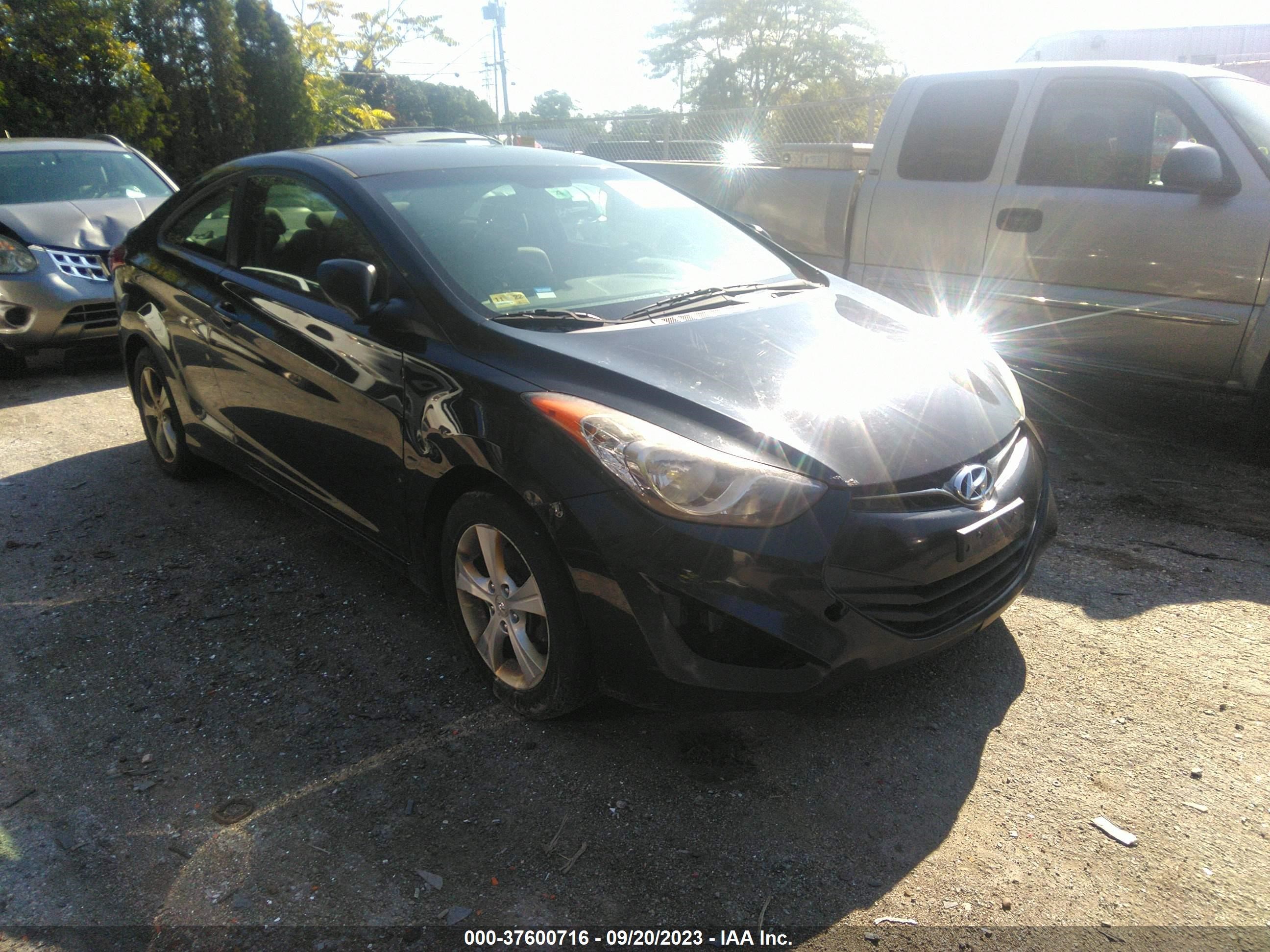 HYUNDAI ELANTRA 2013 kmhdh6ae3du002925