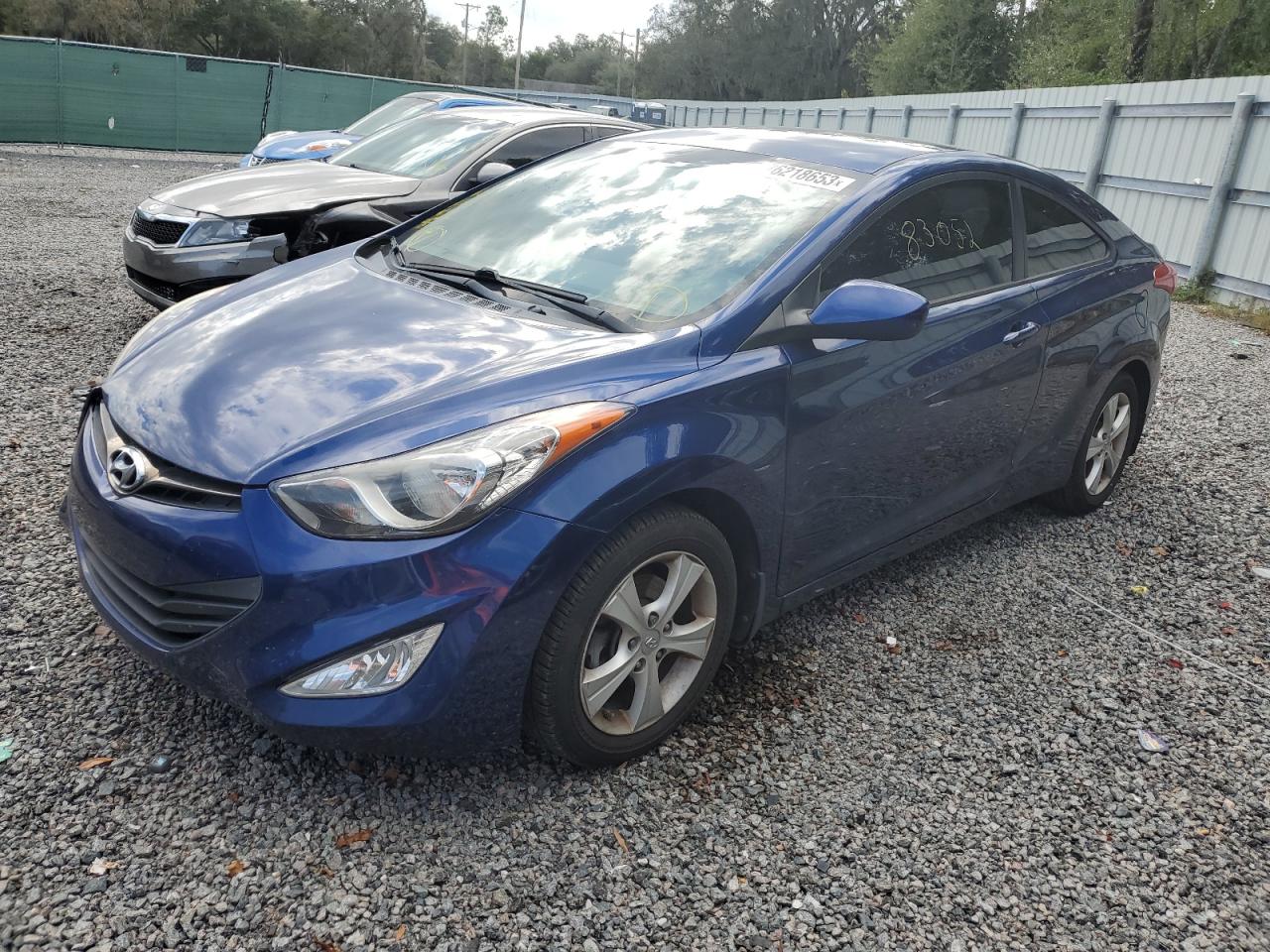 HYUNDAI ELANTRA 2013 kmhdh6ae3du019563