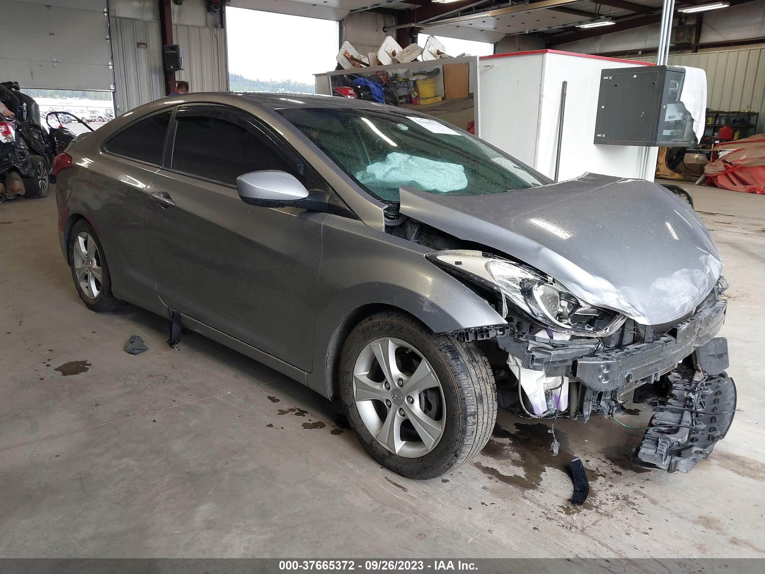 HYUNDAI ELANTRA 2013 kmhdh6ae4du023413