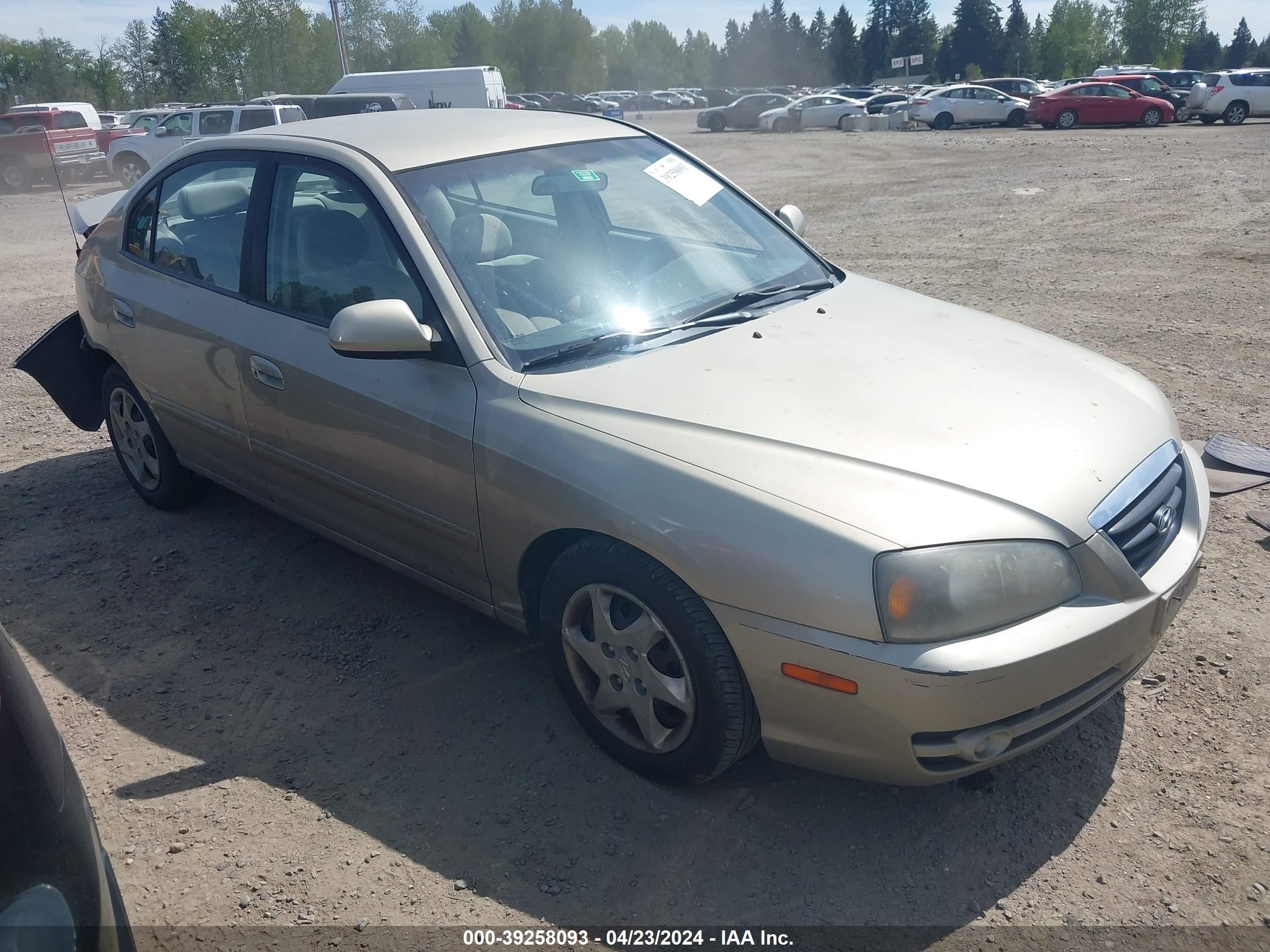 HYUNDAI ELANTRA 2005 kmhdn46d15u990432