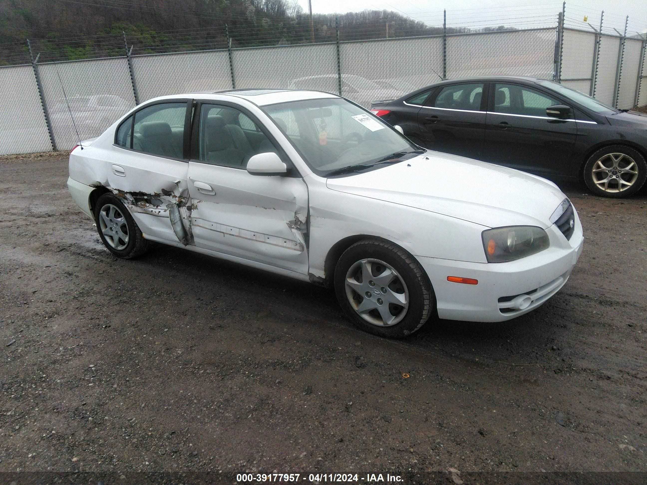 HYUNDAI ELANTRA 2005 kmhdn46d75u959136