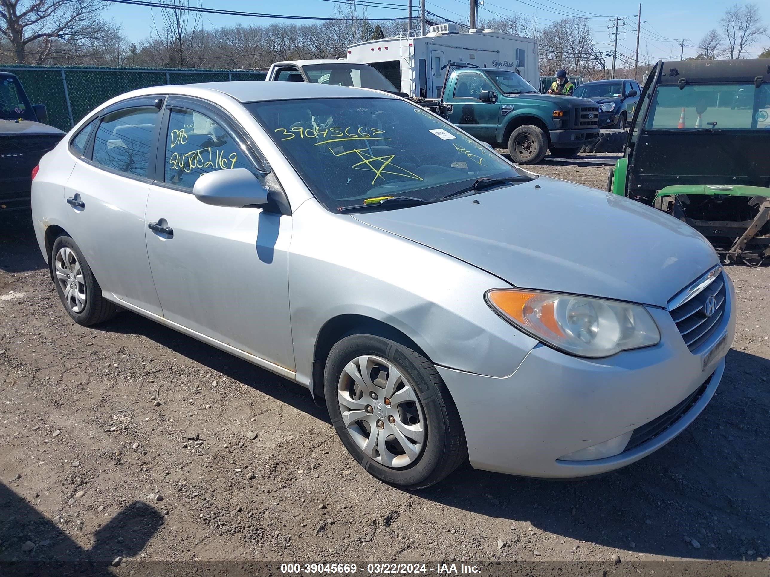 HYUNDAI ELANTRA 2009 kmhdu46d79u800481