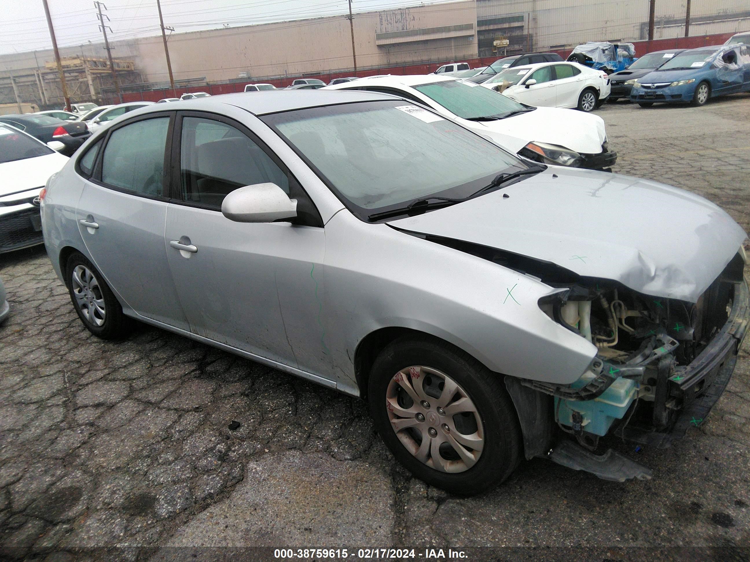 HYUNDAI ELANTRA 2010 kmhdu4ad1au118336