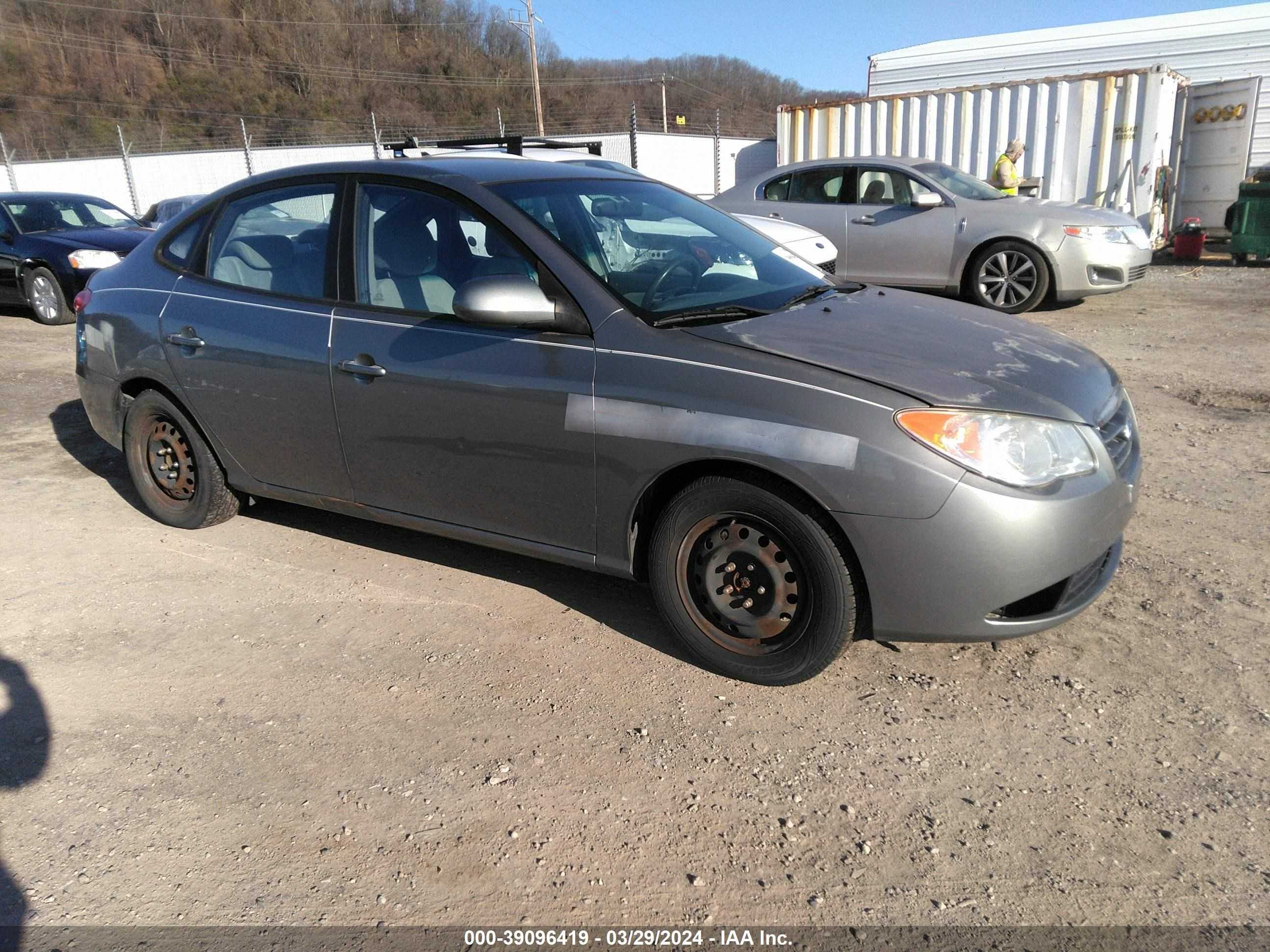 HYUNDAI ELANTRA 2010 kmhdu4ad8au189212