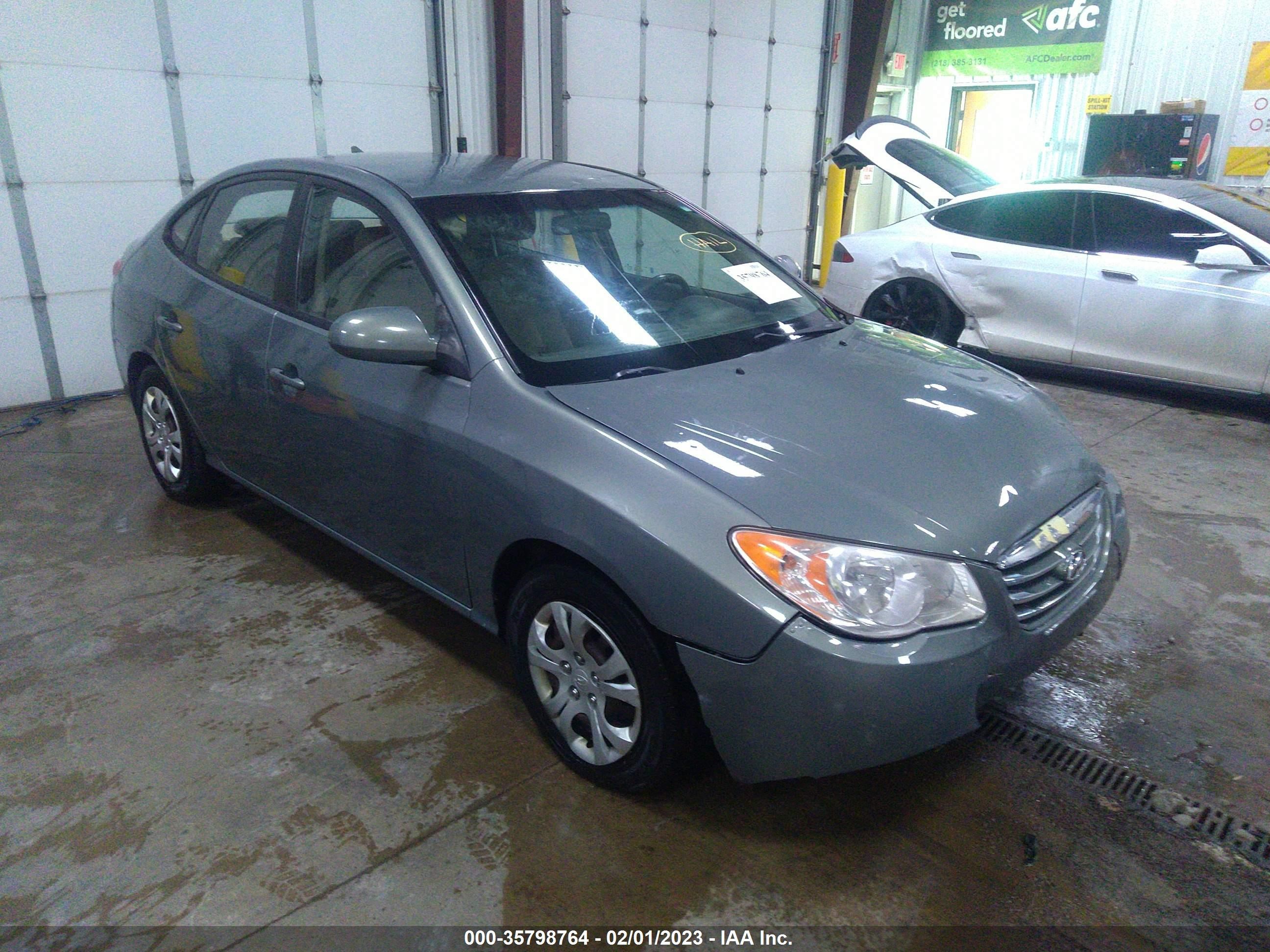 HYUNDAI ELANTRA 2010 kmhdu4adxau833356