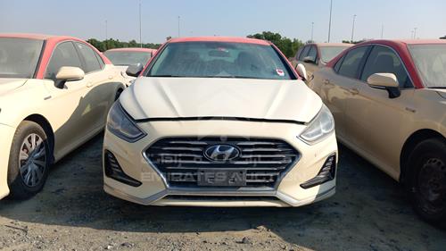 HYUNDAI SONATA 2018 kmhe24130ja081900