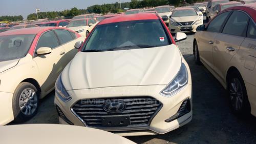 HYUNDAI SONATA 2018 kmhe24130ja081993