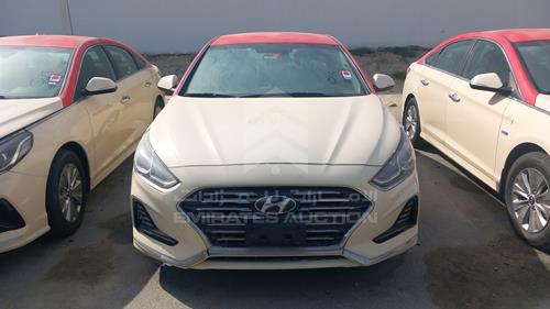 HYUNDAI SONATA 2019 kmhe24130ka093031