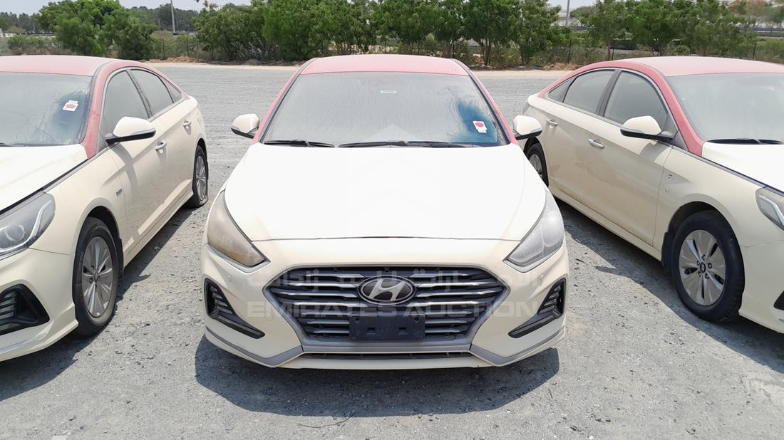 HYUNDAI SONATA 2018 kmhe24133ja081891