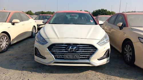 HYUNDAI SONATA 2018 kmhe24134ja080412