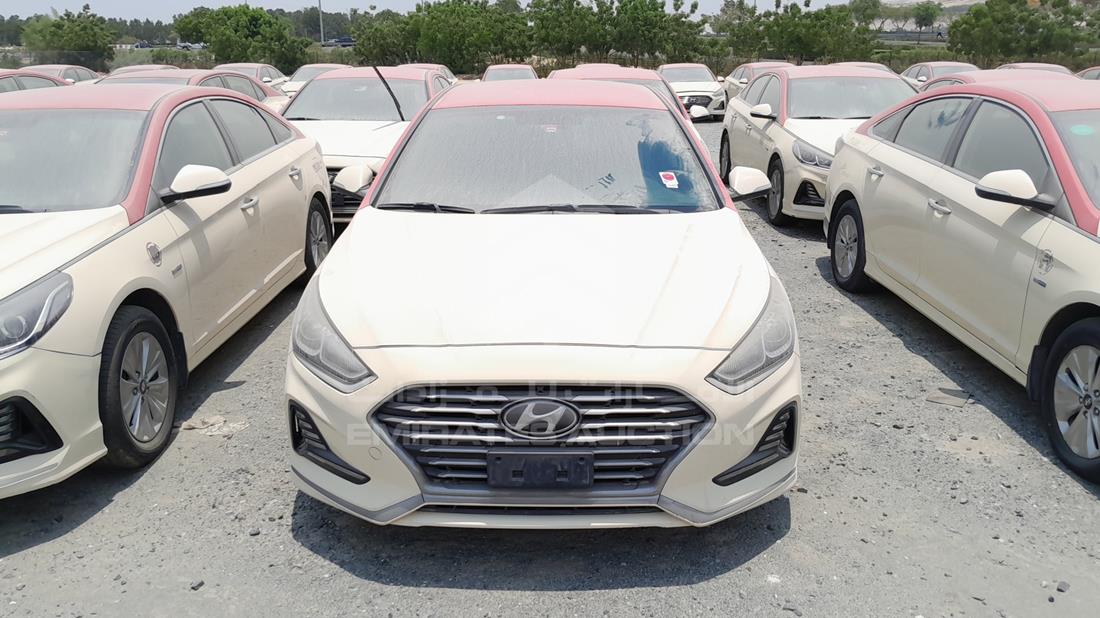 HYUNDAI SONATA 2018 kmhe24136ja082095