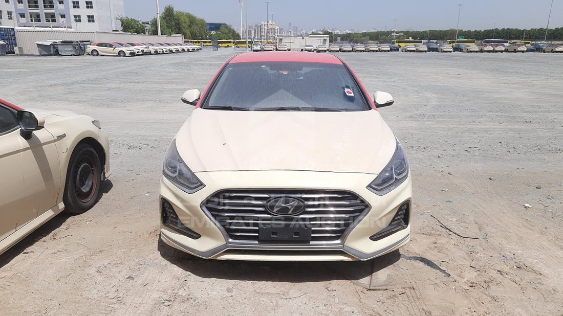 HYUNDAI SONATA 2018 kmhe24139ja081930