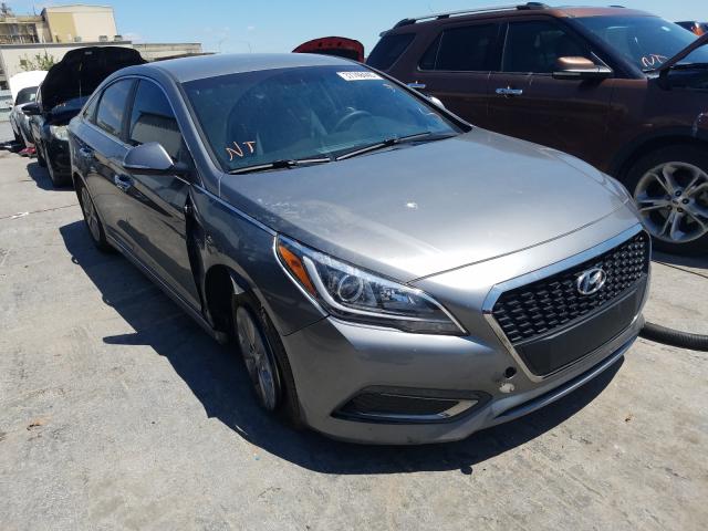 HYUNDAI SONATA HYB 2017 kmhe24l10ha057392