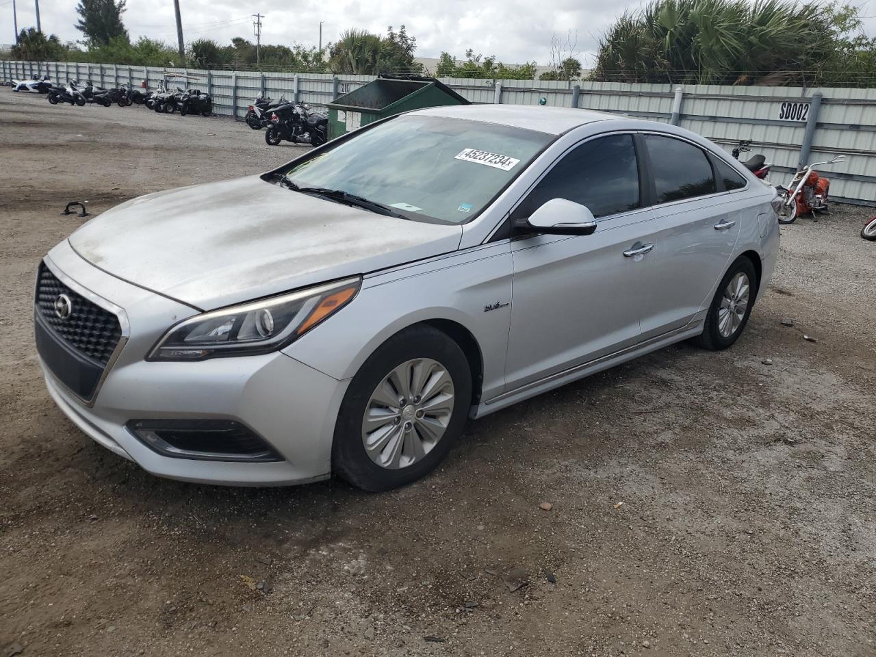 HYUNDAI SONATA 2016 kmhe24l11ga023217