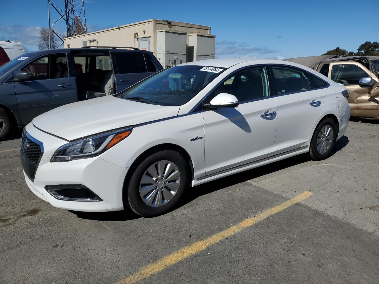 HYUNDAI SONATA 2016 kmhe24l12ga012243