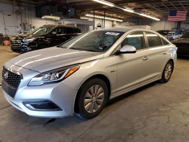 HYUNDAI SONATA HYB 2017 kmhe24l12ha054588