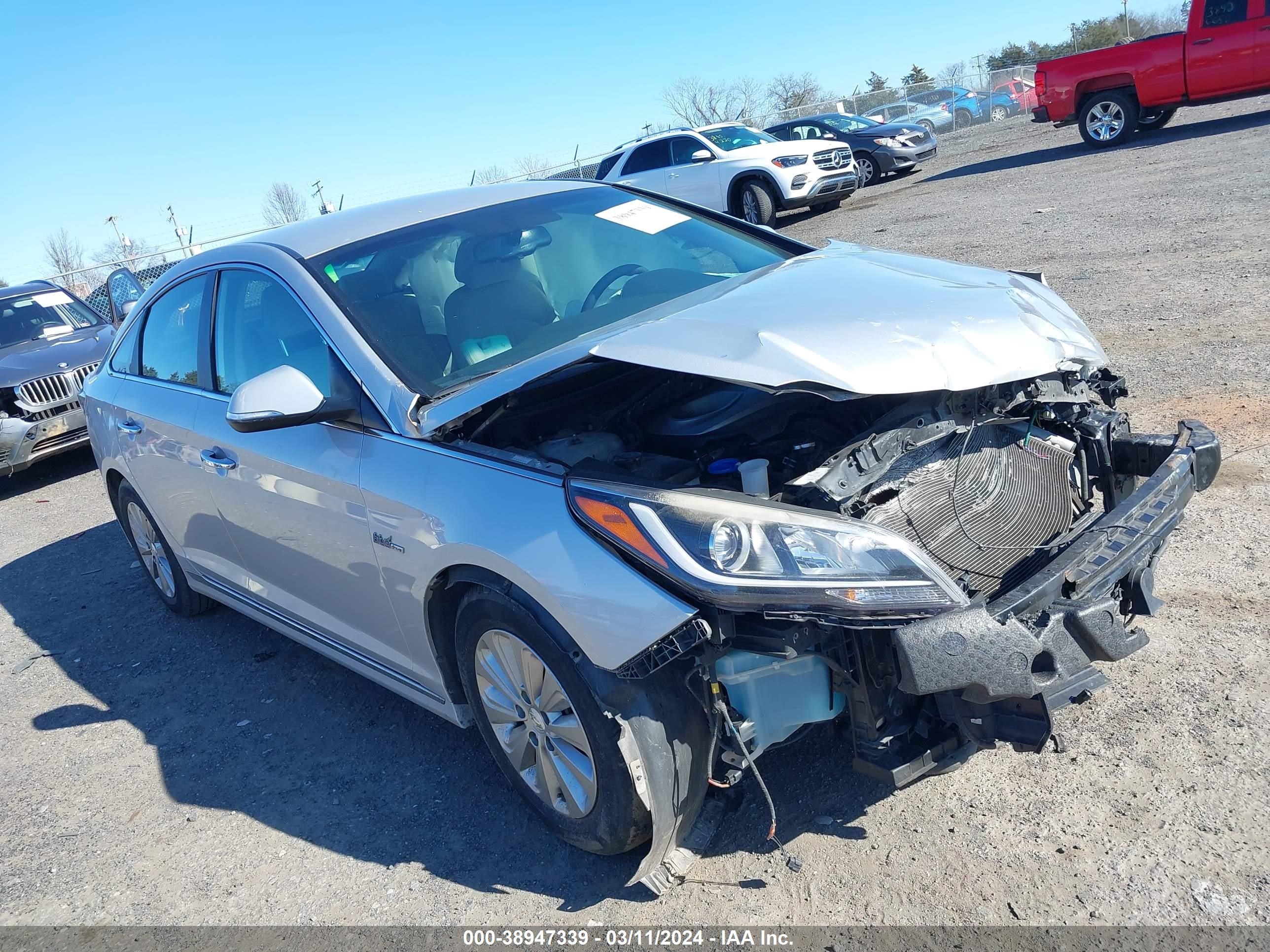 HYUNDAI SONATA 2016 kmhe24l14ga026998