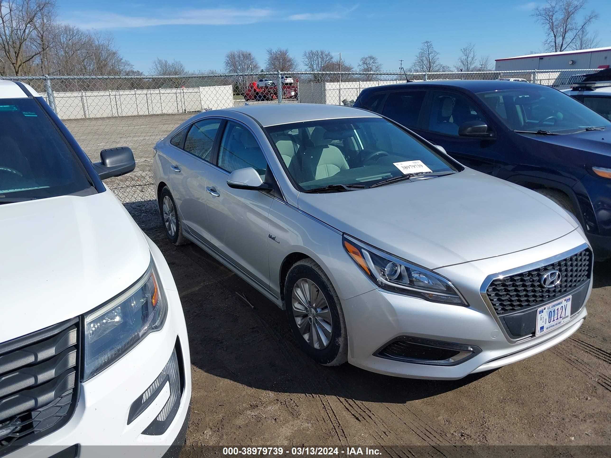 HYUNDAI SONATA 2017 kmhe24l14ha046802