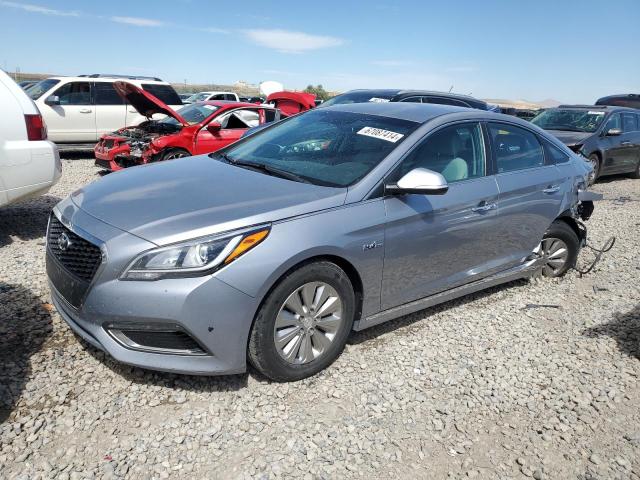 HYUNDAI SONATA HYB 2016 kmhe24l15ga041753