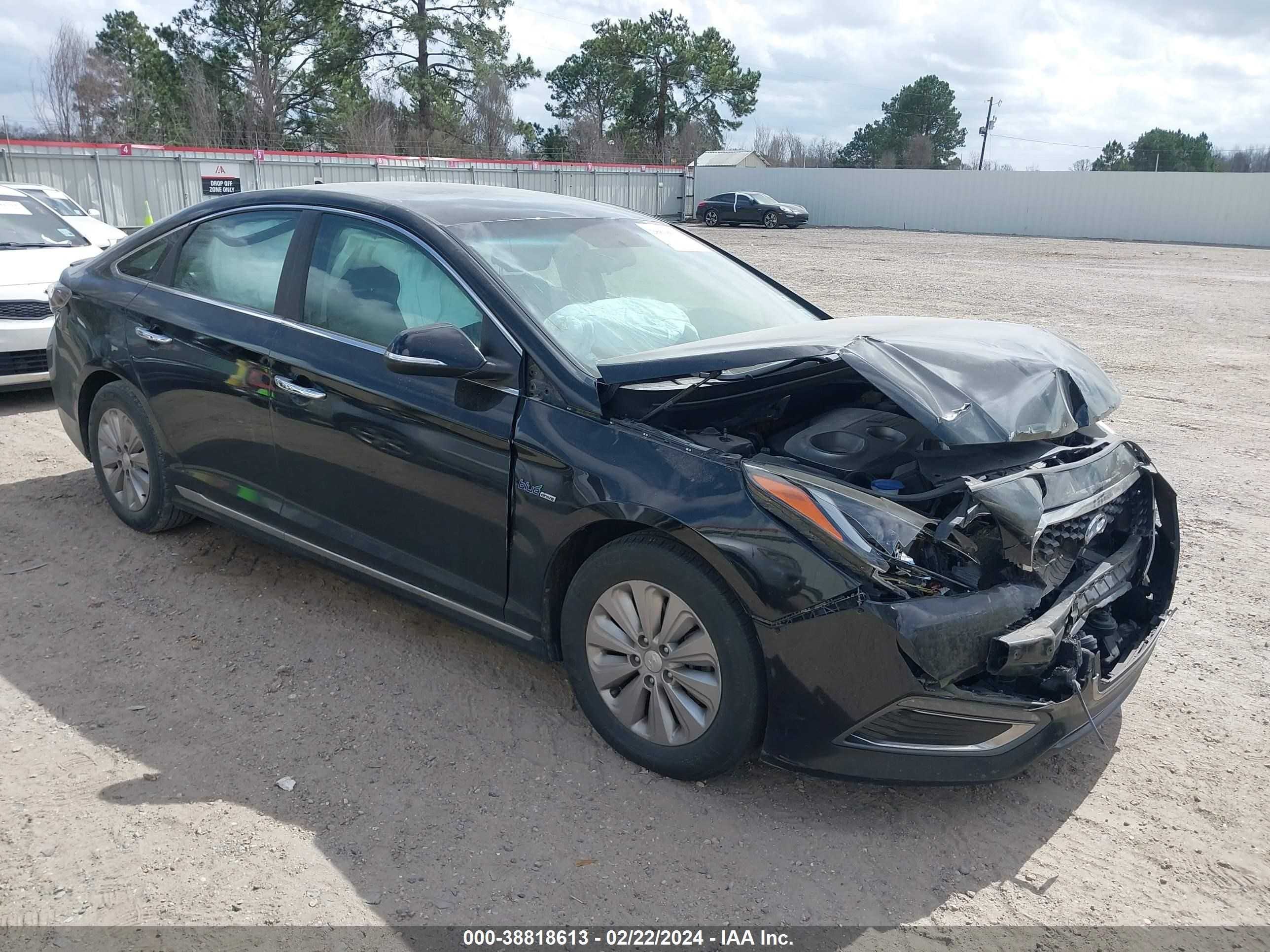 HYUNDAI SONATA 2017 kmhe24l15ha056383