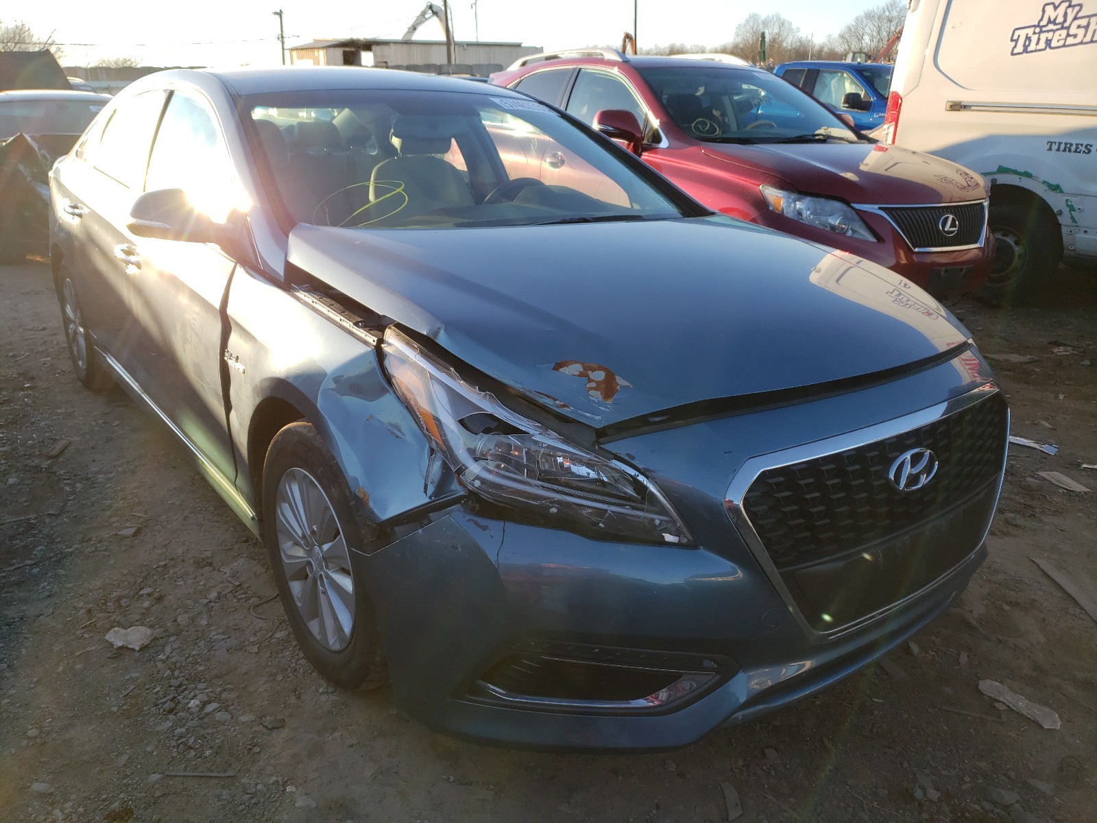 HYUNDAI SONATA HYB 2016 kmhe24l17ga011542