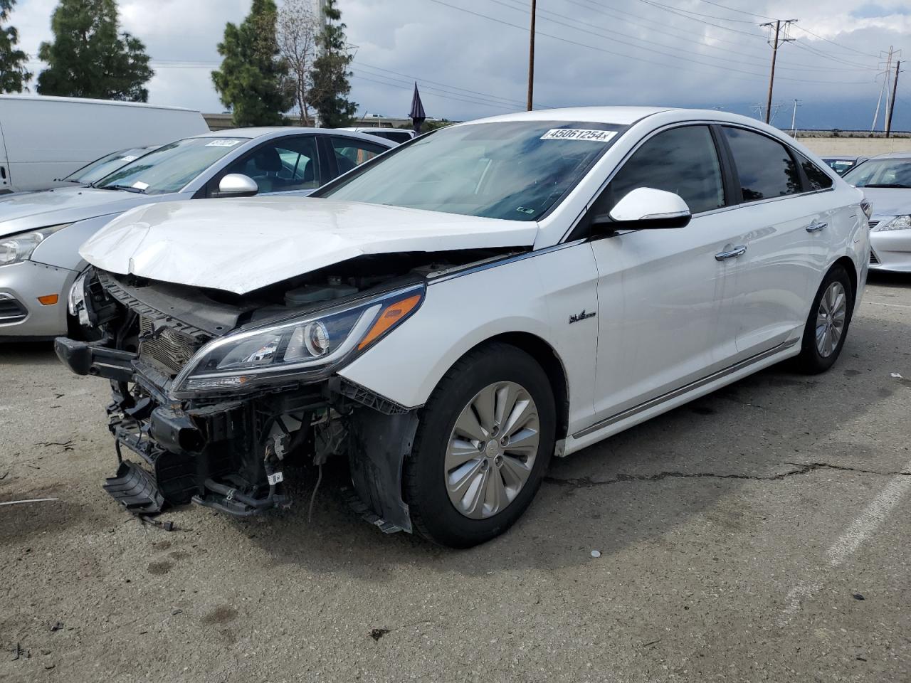 HYUNDAI SONATA 2017 kmhe24l18ha047600