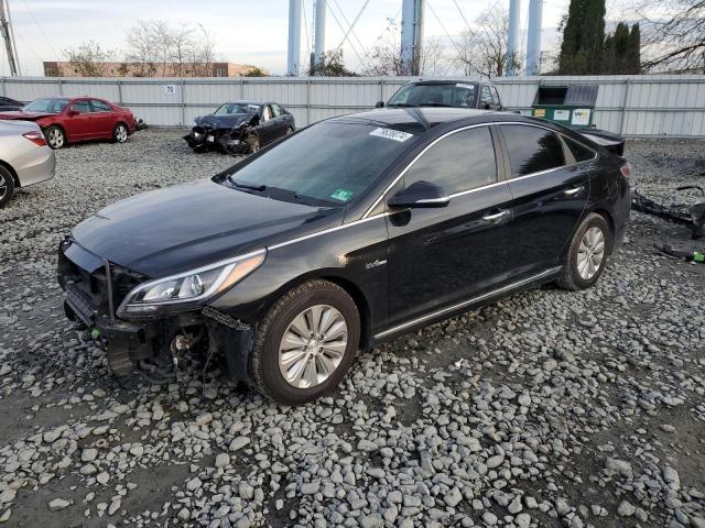 HYUNDAI SONATA HYB 2017 kmhe24l18ha056068