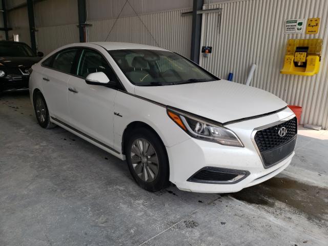 HYUNDAI SONATA HYB 2017 kmhe24l18ha058077