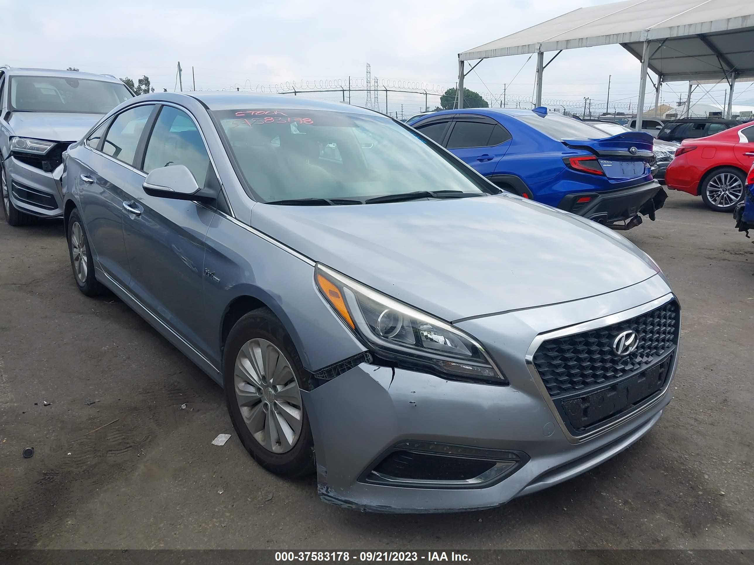 HYUNDAI SONATA 2016 kmhe24l19ga011445