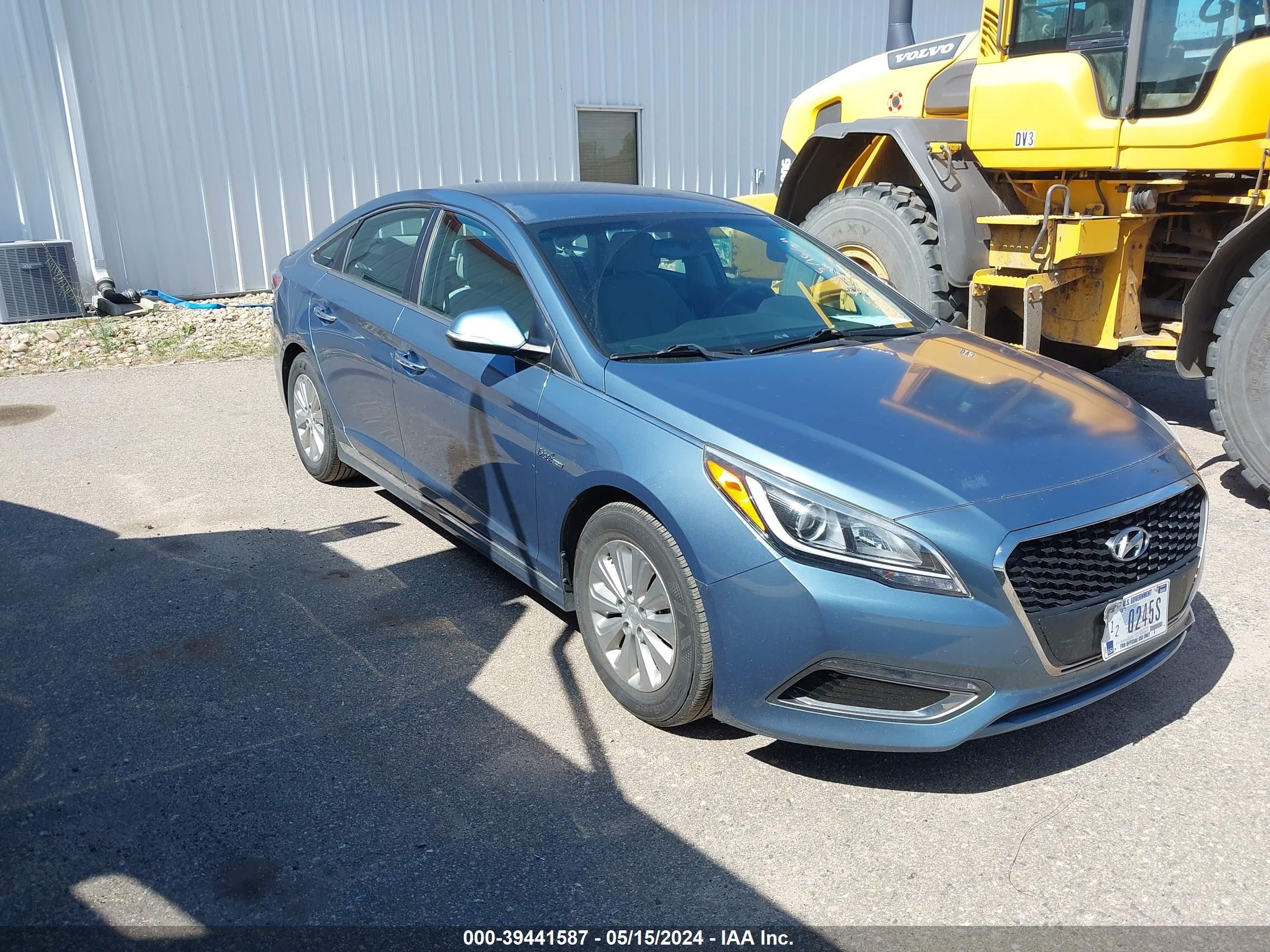 HYUNDAI SONATA 2016 kmhe24l19ga036085