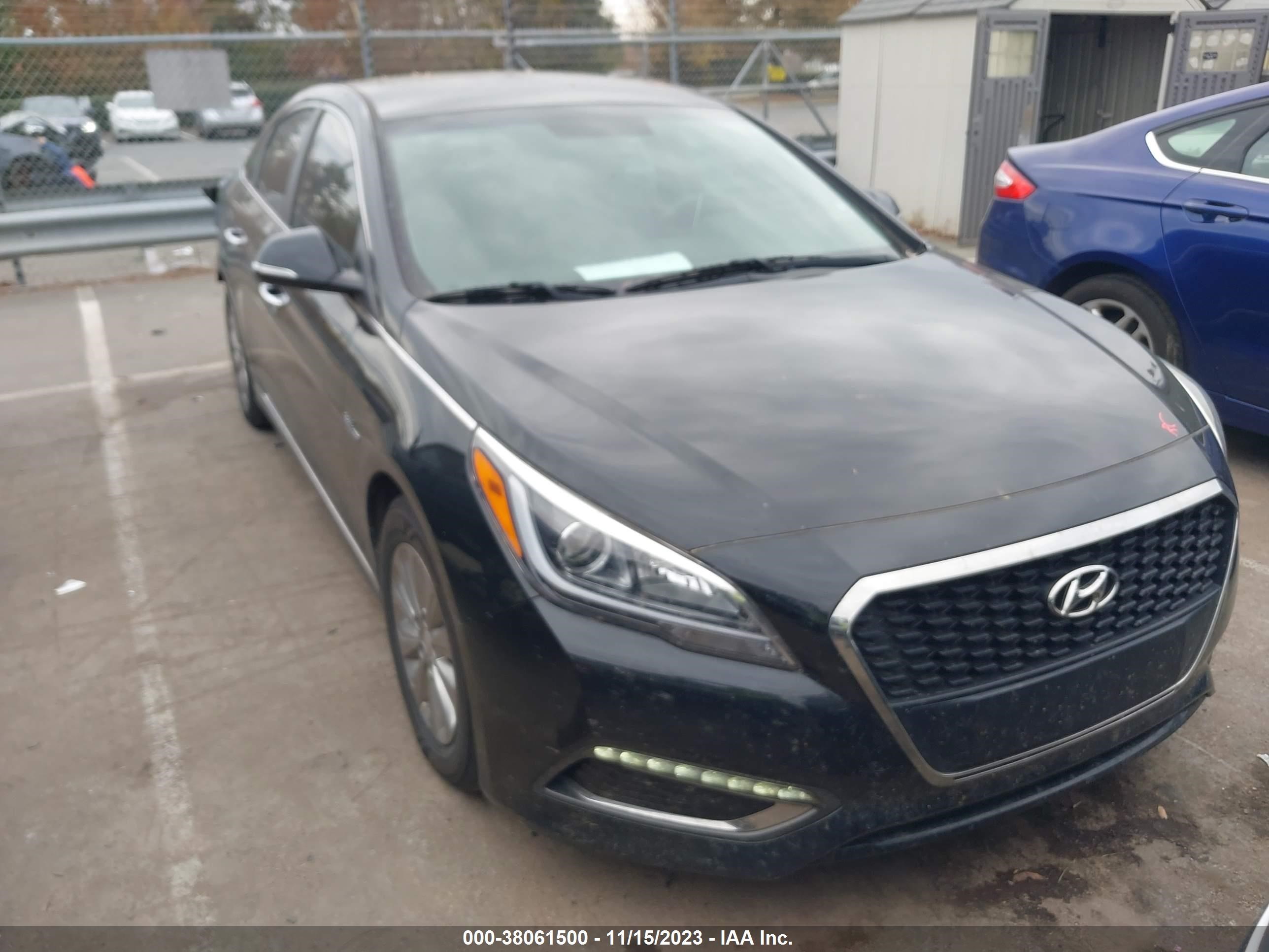 HYUNDAI SONATA 2017 kmhe24l1xha059103