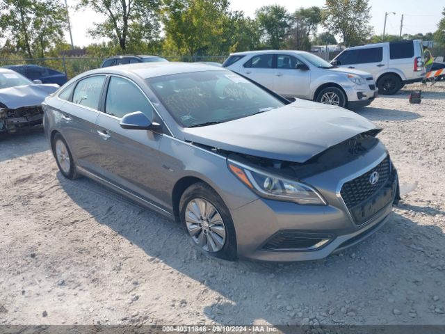 HYUNDAI SONATA 2017 kmhe24l1xha060106