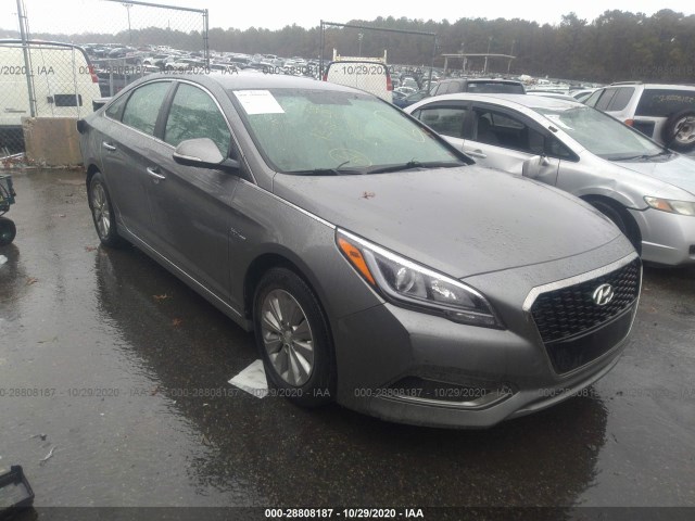 HYUNDAI SONATA HYBRID 2017 kmhe24l35ha067305