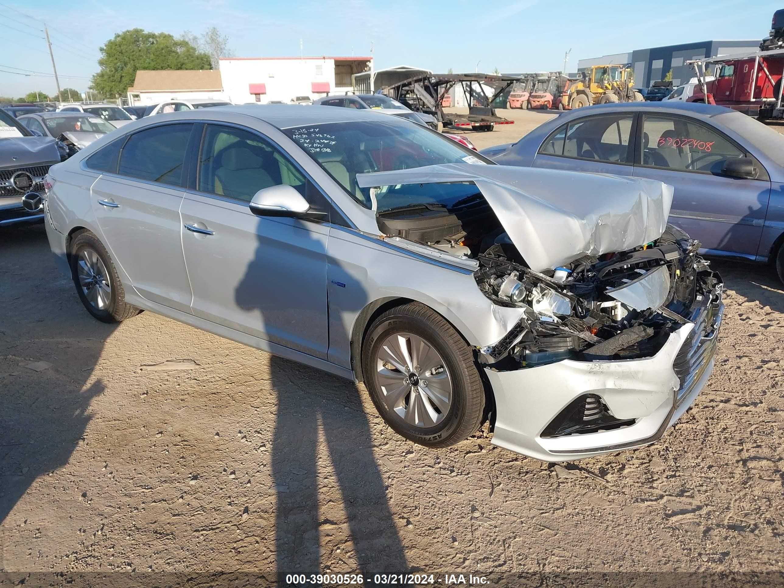 HYUNDAI SONATA 2019 kmhe24l3xka091008