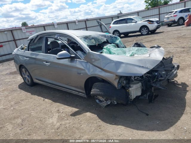 HYUNDAI SONATA HYBRID 2017 kmhe34l15ha056459