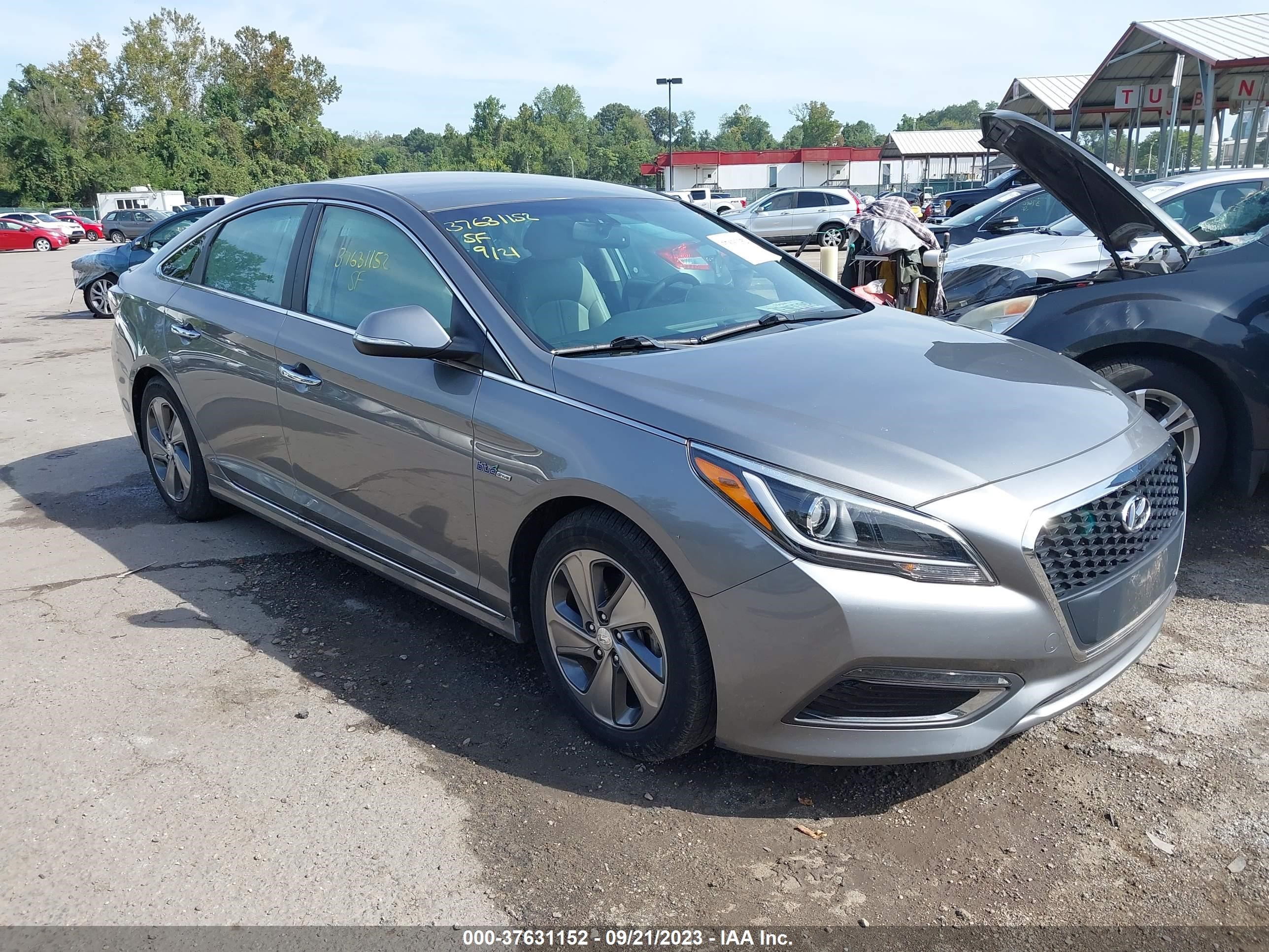 HYUNDAI SONATA 2017 kmhe34l32ha062429