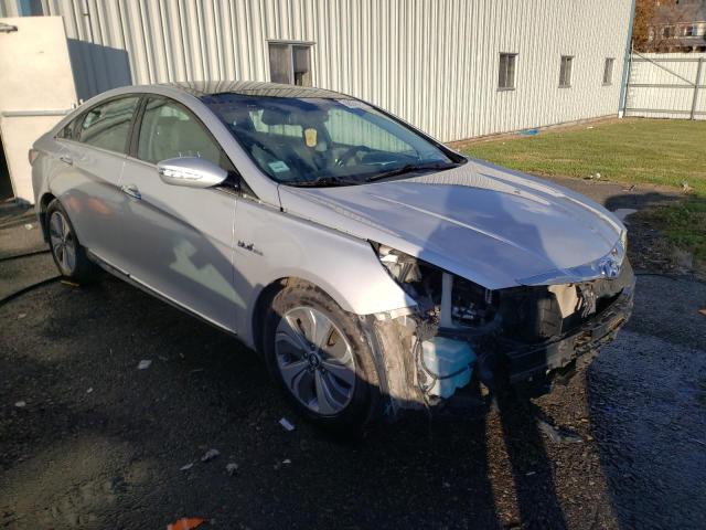 HYUNDAI SONATA HYB 2015 kmhec4a40fa126041