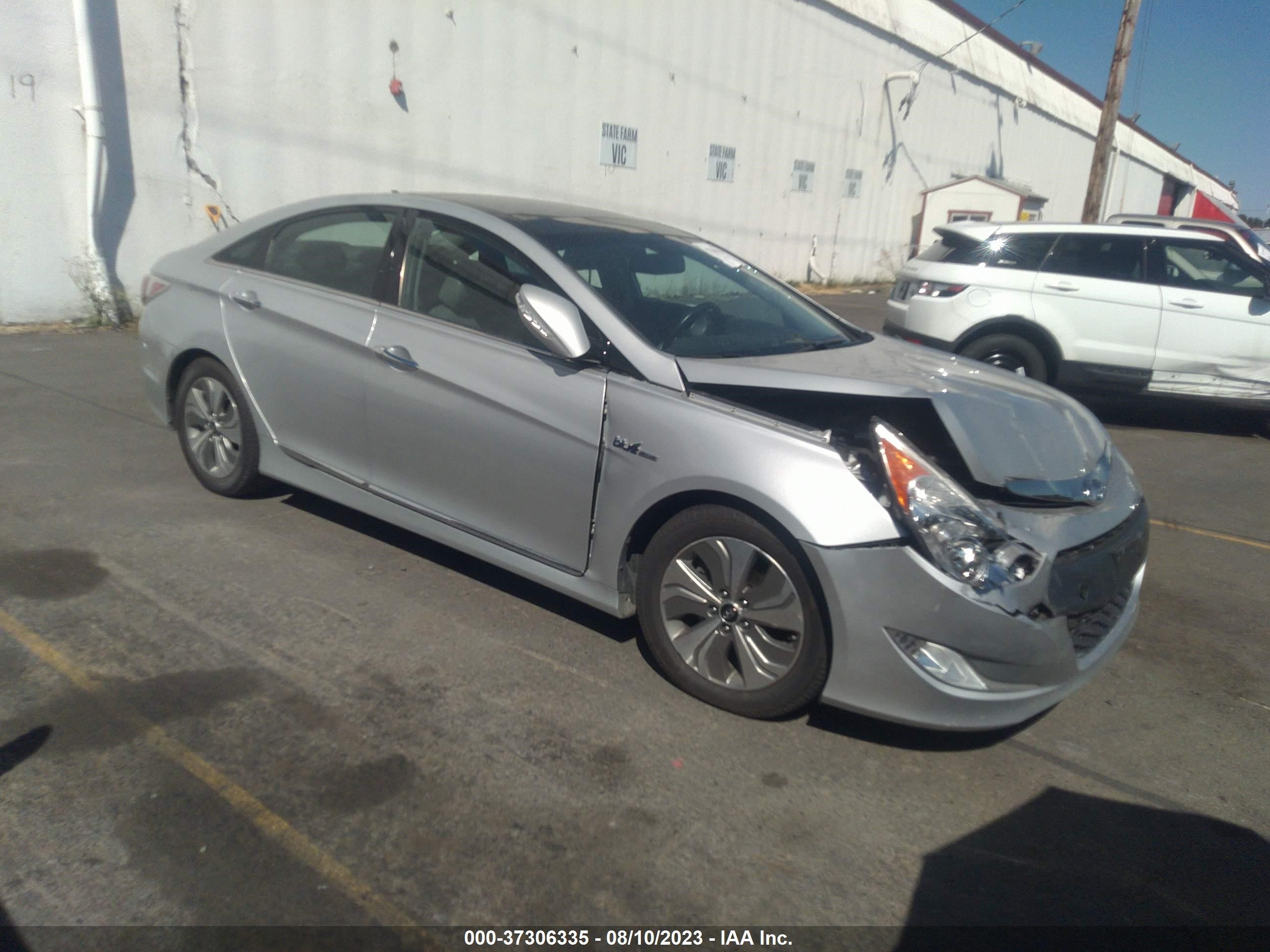 HYUNDAI SONATA 2014 kmhec4a41ea104502