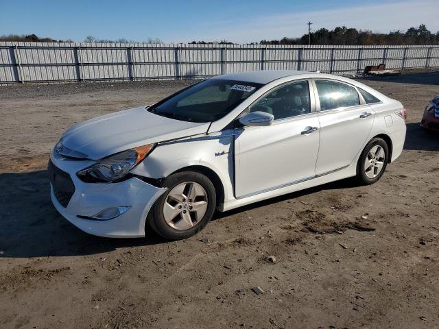 HYUNDAI SONATA 2011 kmhec4a43ba003246