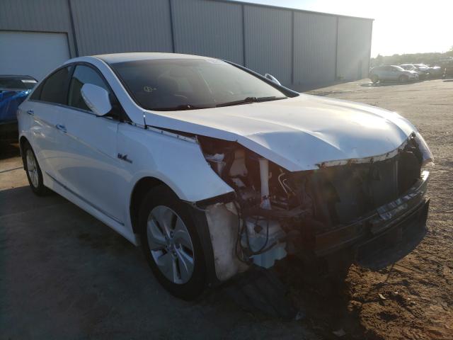 HYUNDAI SONATA HYB 2015 kmhec4a44fa124731