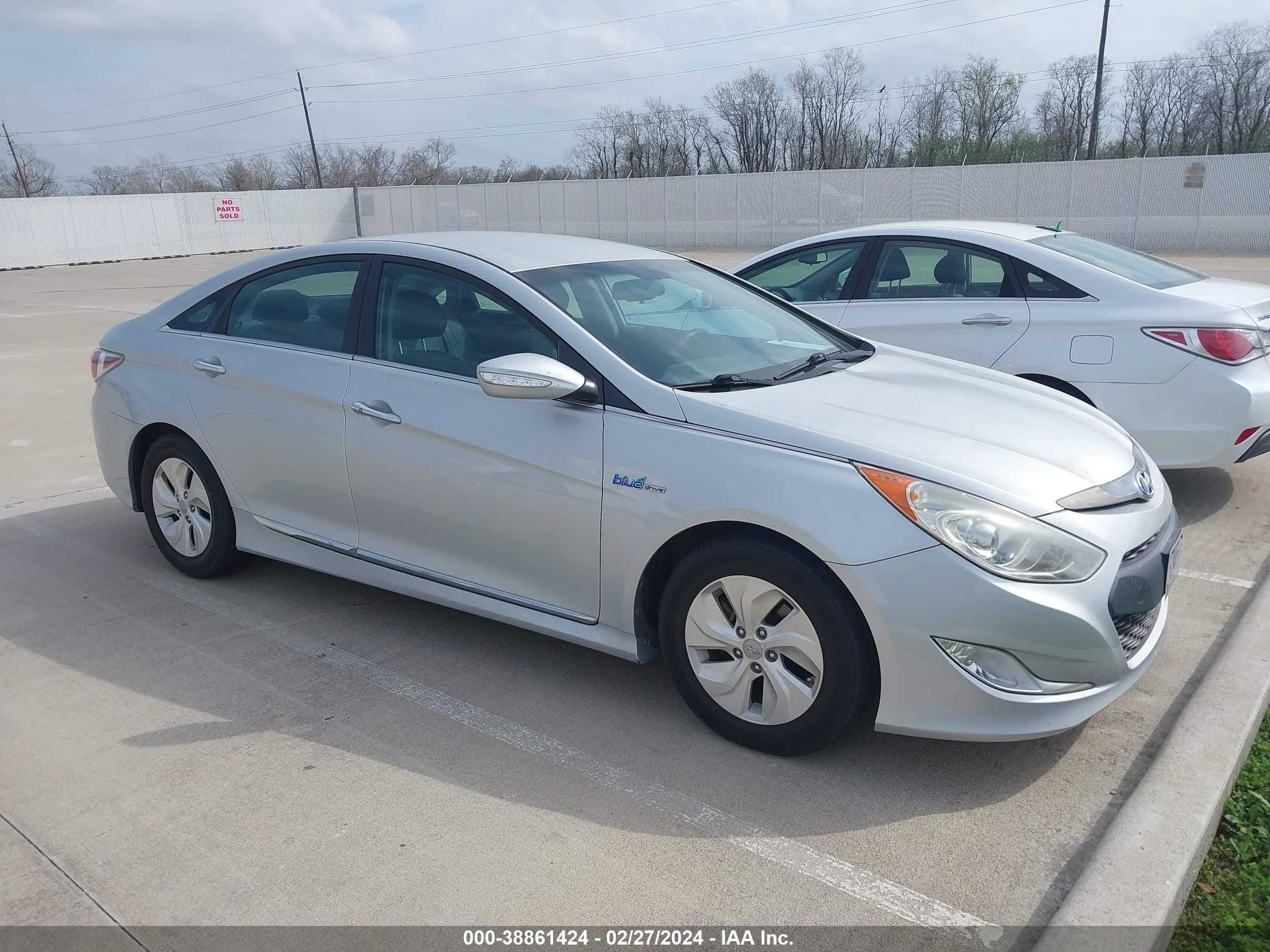 HYUNDAI SONATA 2014 kmhec4a45ea117057