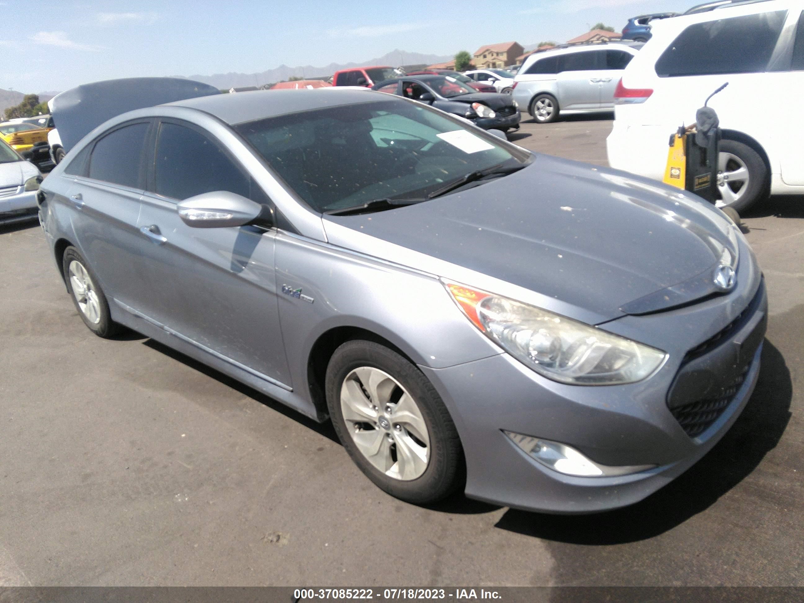 HYUNDAI SONATA HYB 2015 kmhec4a45fa124883