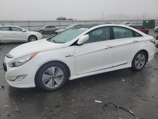 HYUNDAI SONATA HYB 2015 kmhec4a46fa131552