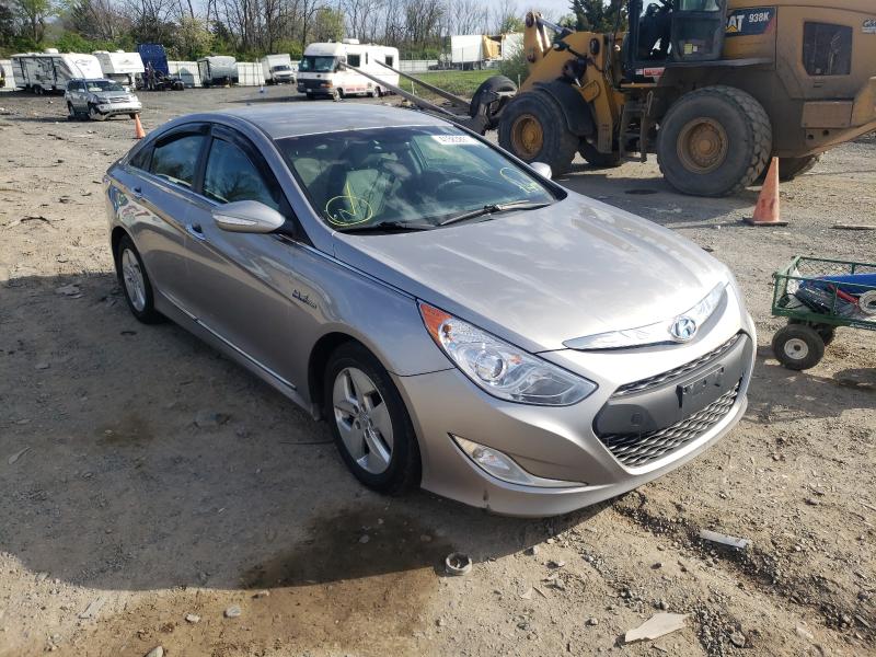 HYUNDAI SONATA HYB 2011 kmhec4a47ba004805