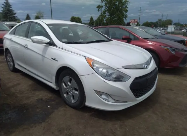 HYUNDAI SONATA 2011 kmhec4a47ba006182