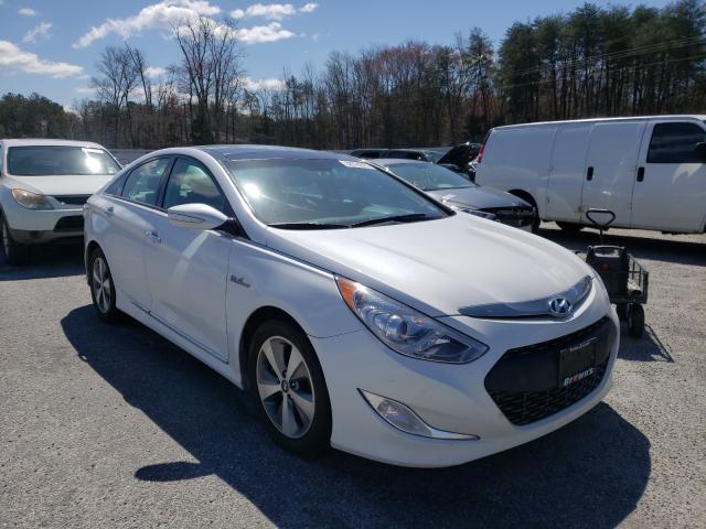 HYUNDAI SONATA 2011 kmhec4a47ba010927