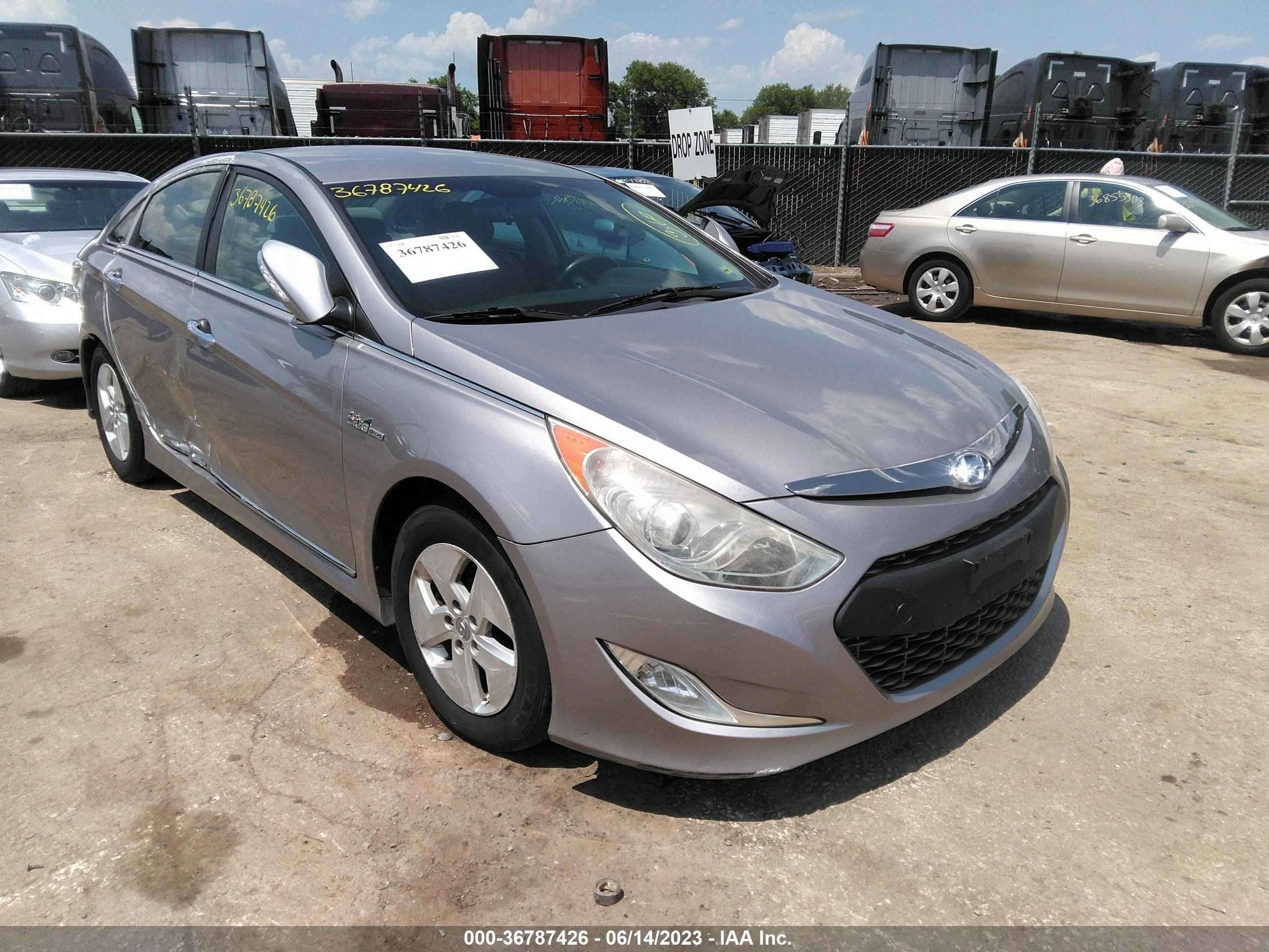 HYUNDAI SONATA 2012 kmhec4a47ca023727