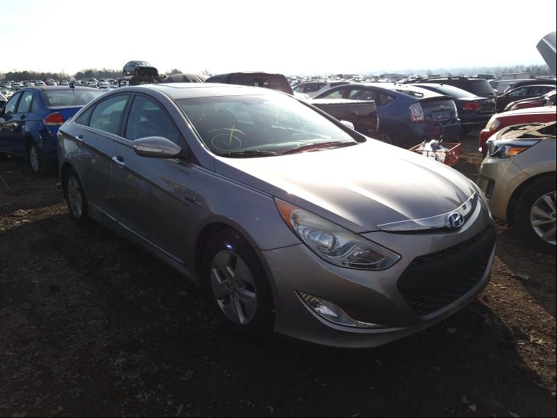 HYUNDAI SONATA HYB 2011 kmhec4a48ba004442