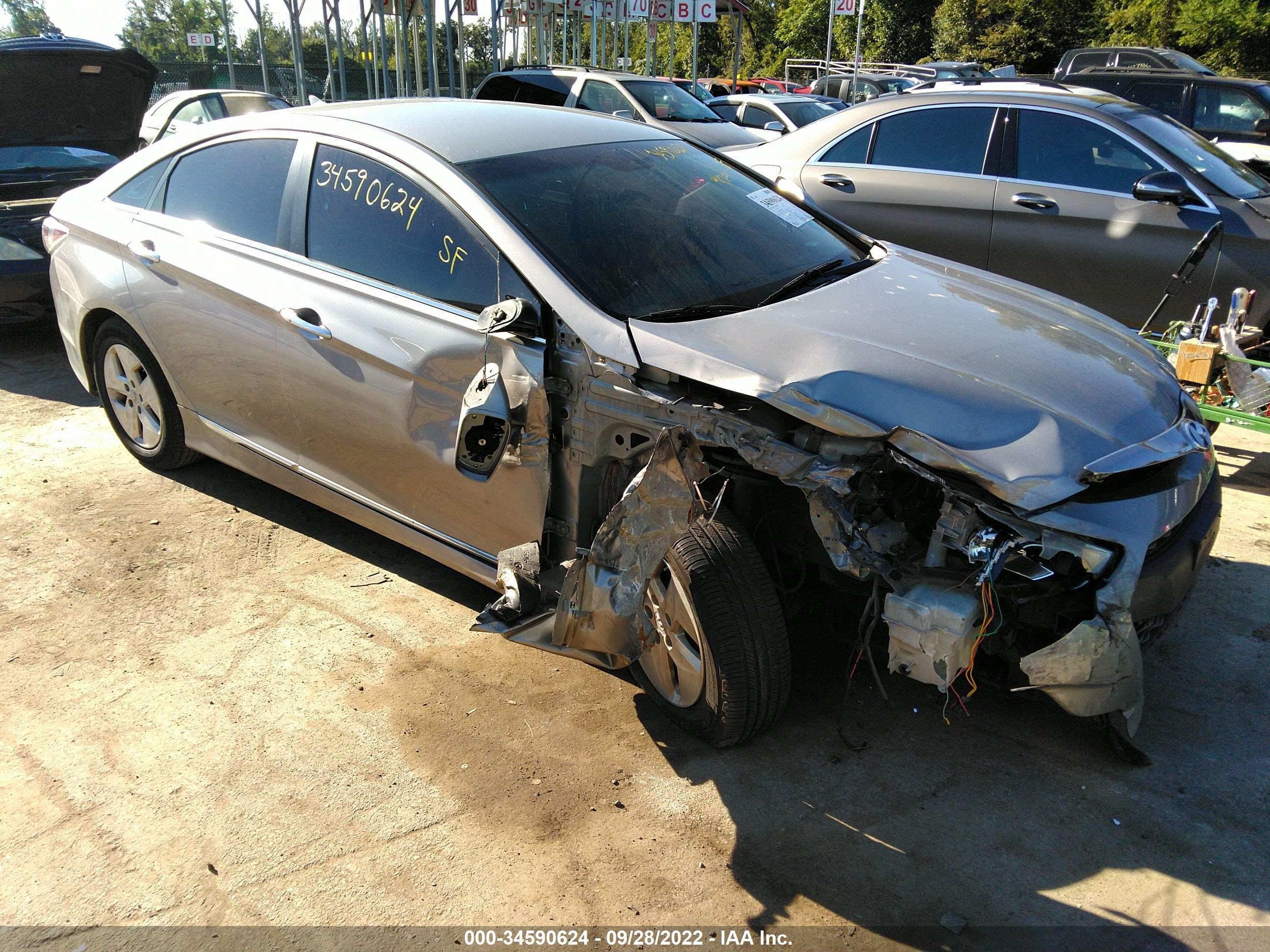 HYUNDAI SONATA 2011 kmhec4a4xba007309